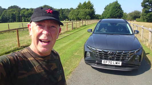 Gareth & the excellent Hyundai Tuscon