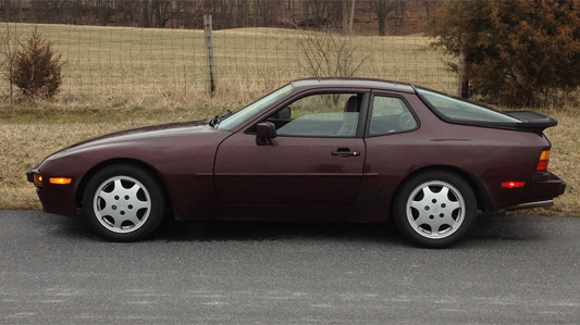 Porsche 944